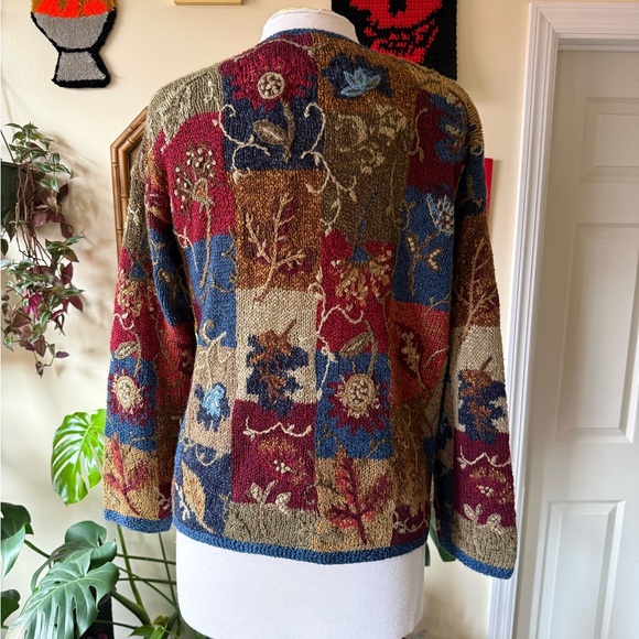 Vintage 90’s Silk Blend Multicolor Hand Knit Cardigan with Leaf Details - Picture 5 of 9